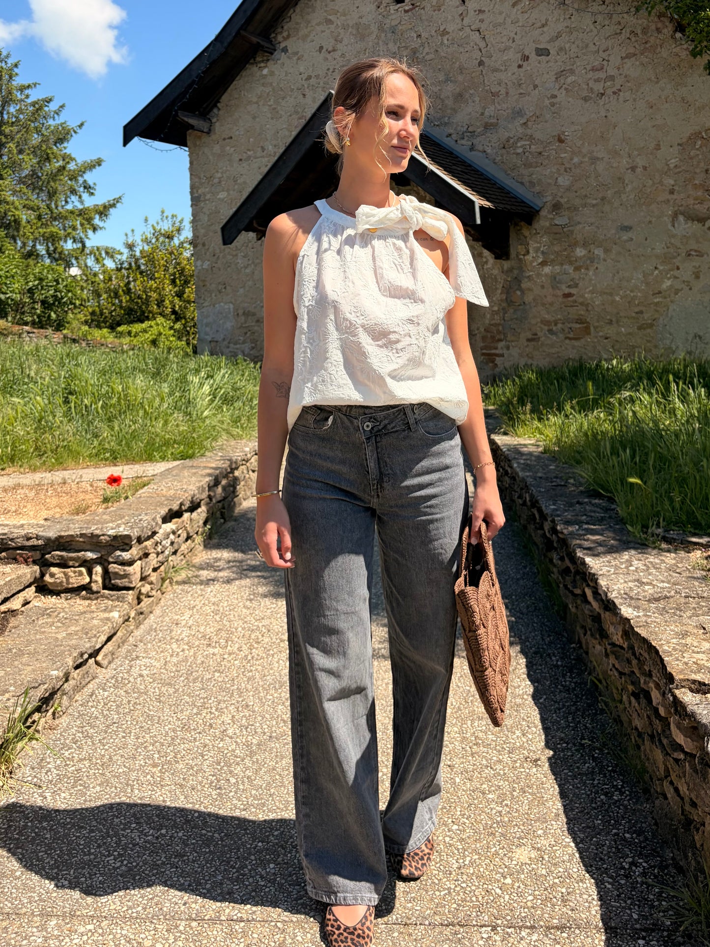 Jean Olivia